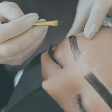 Макияж бровей